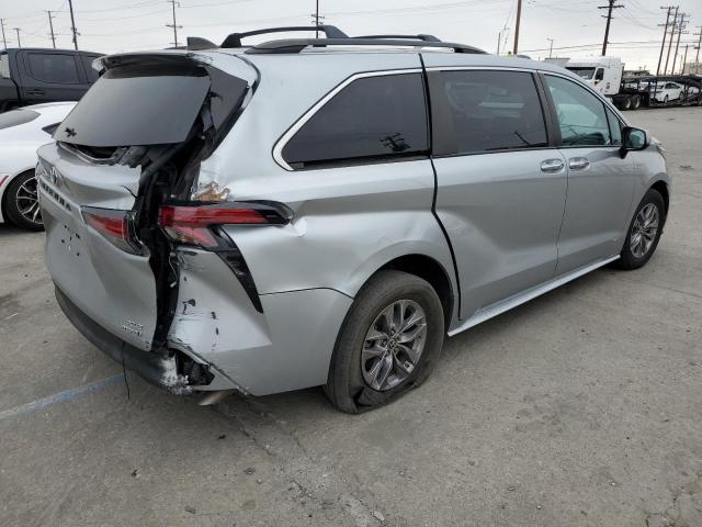 TOYOTA SIENNA XLE 2021 silver  Hybrid 5TDJRKEC7MS033301 photo #4