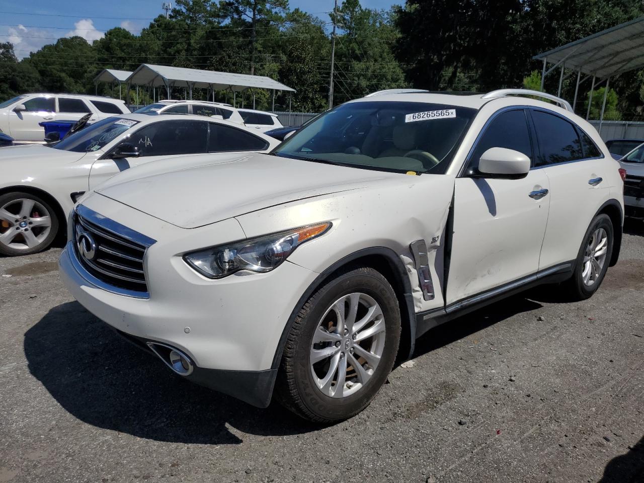INFINITI QX70