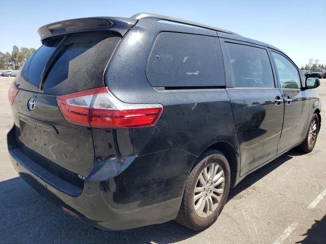 2017 TOYOTA SIENNA XLE 5TDYZ3DC8HS813027