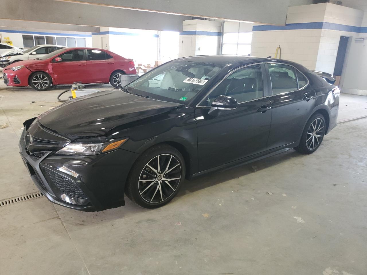 TOYOTA CAMRY SE NIGHT SHADE