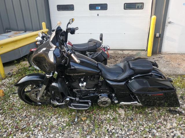 2017 HARLEY-DAVIDSON FLHXSE CVO 1HD1PXF12HB960508