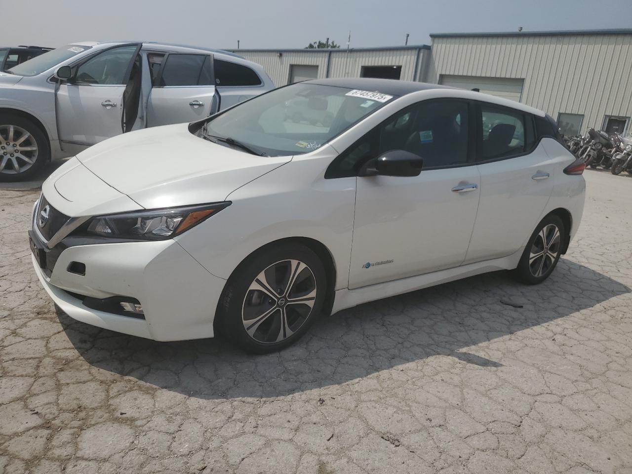 NISSAN LEAF S