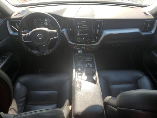 2018 VOLVO XC60 T6 MO YV4A22RK5J1046592
