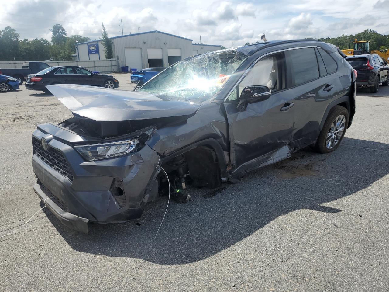 TOYOTA RAV4 XLE PREMIUM