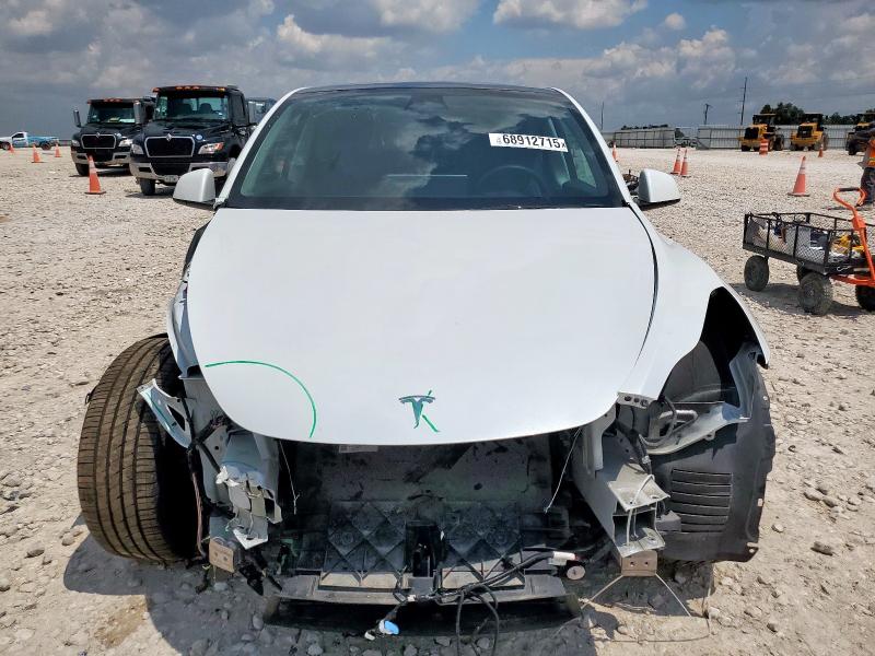 2022 TESLA MODEL Y 7SAYGDEE1NA010877