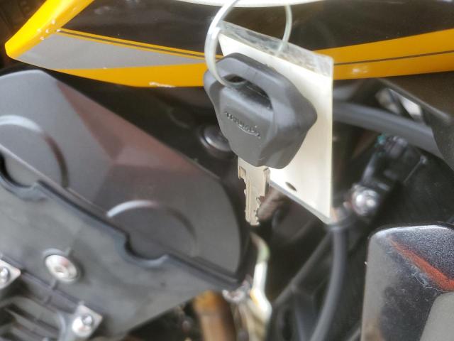 2025 TRIUMPH MOTORCYCLE STREET TRI SMTA614K4STCB1725