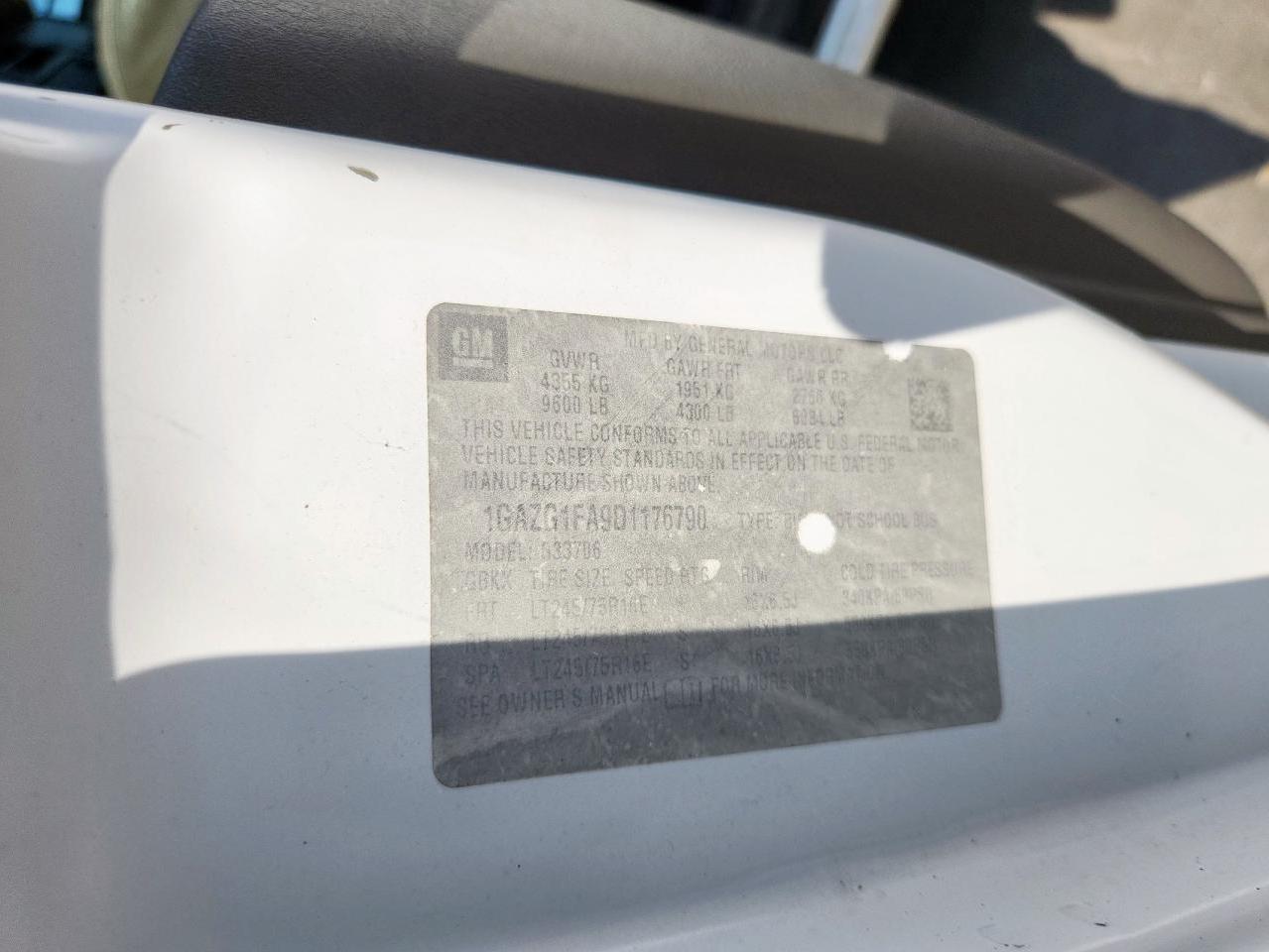 CHEVROLET EXPRESS LT