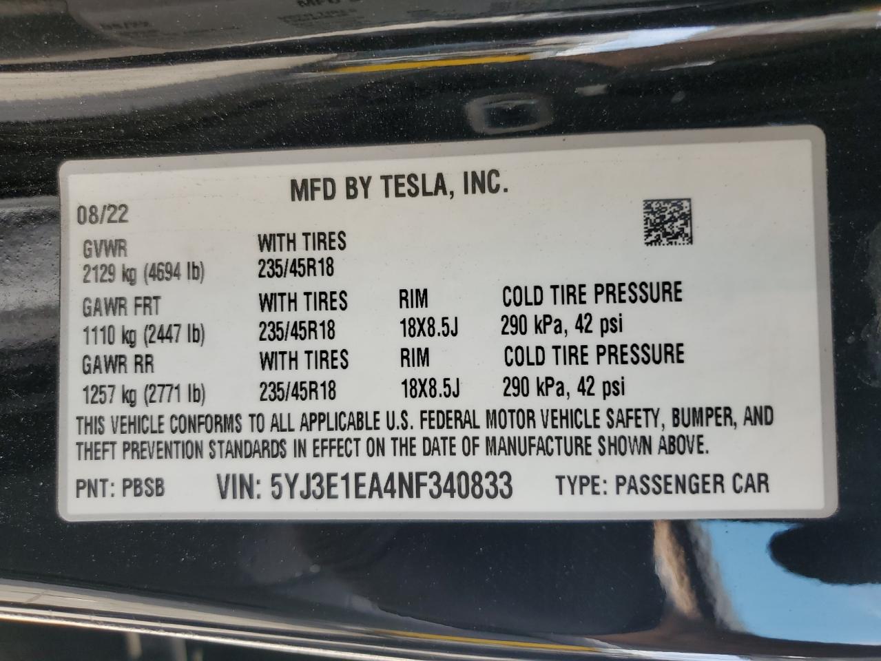 TESLA MODEL 3