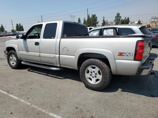 2004 CHEVROLET SILVERADO - Inny widok