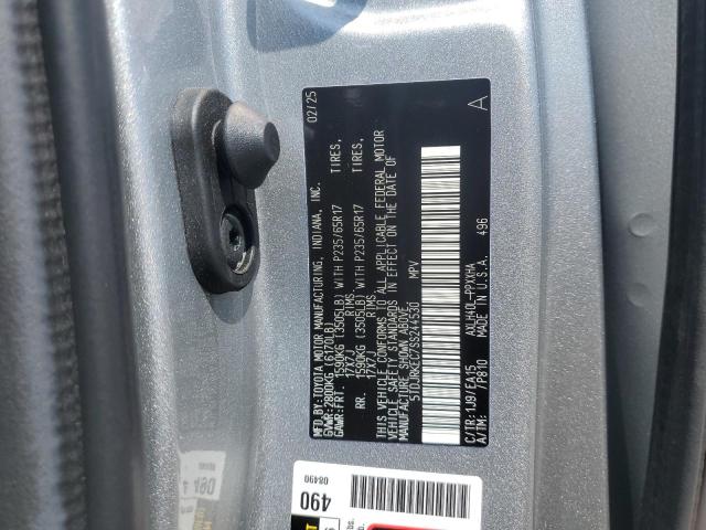 2025 TOYOTA SIENNA XLE 5TDJRKEC7SS244530