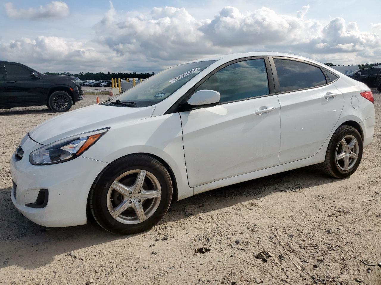 HYUNDAI ACCENT SE