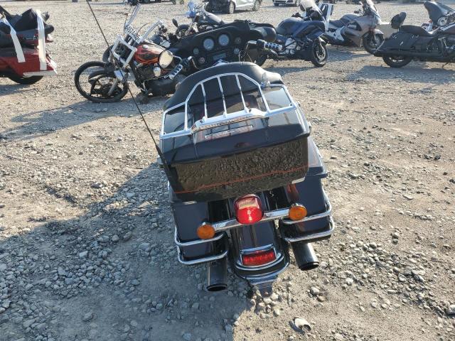 2011 HARLEY-DAVIDSON FLHTC 1HD1FF410BB661882