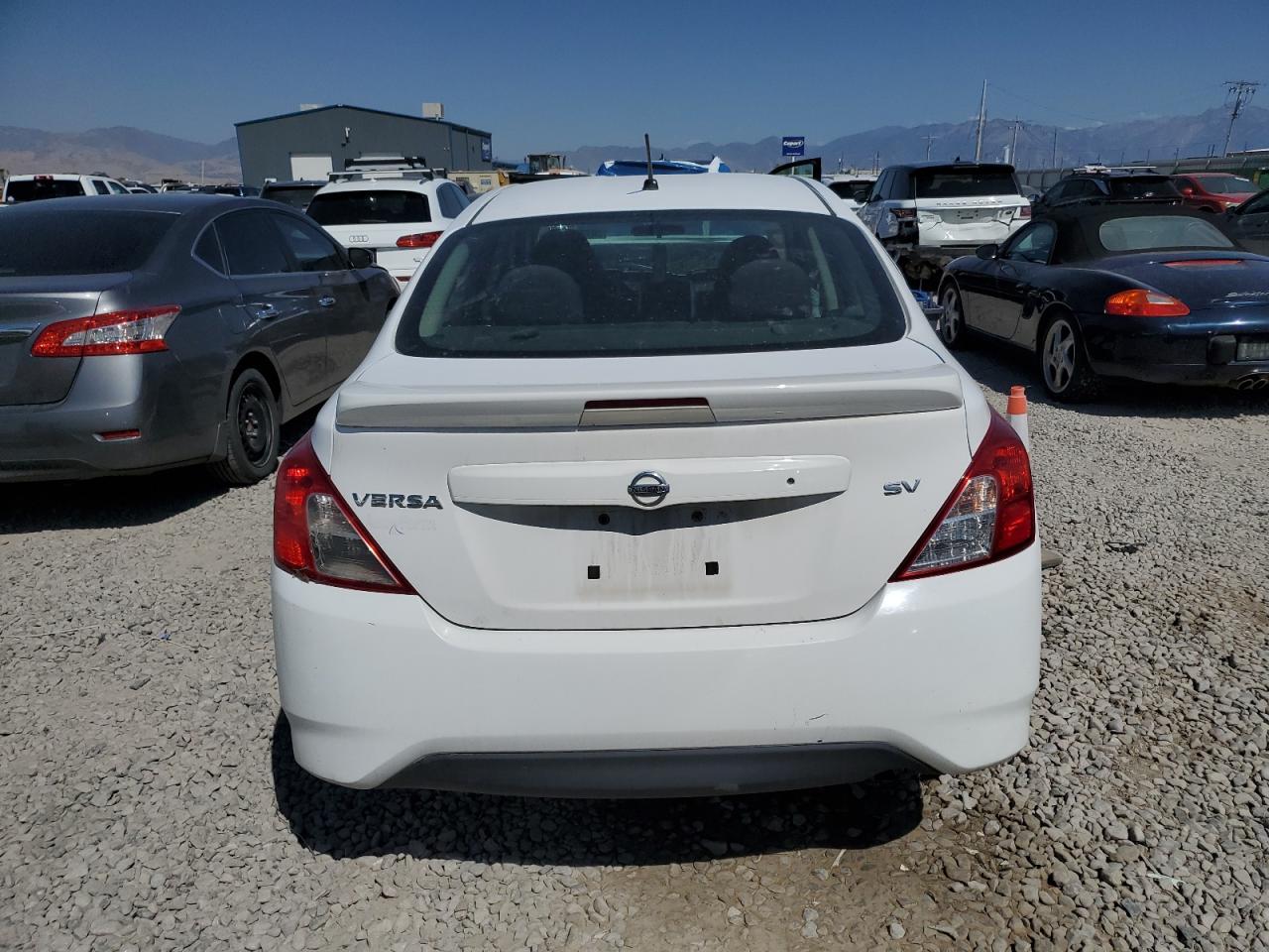 NISSAN VERSA S