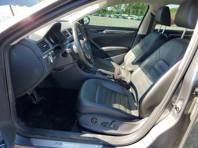 2017 VOLKSWAGEN PASSAT SEL 1VWCT7A30HC076556