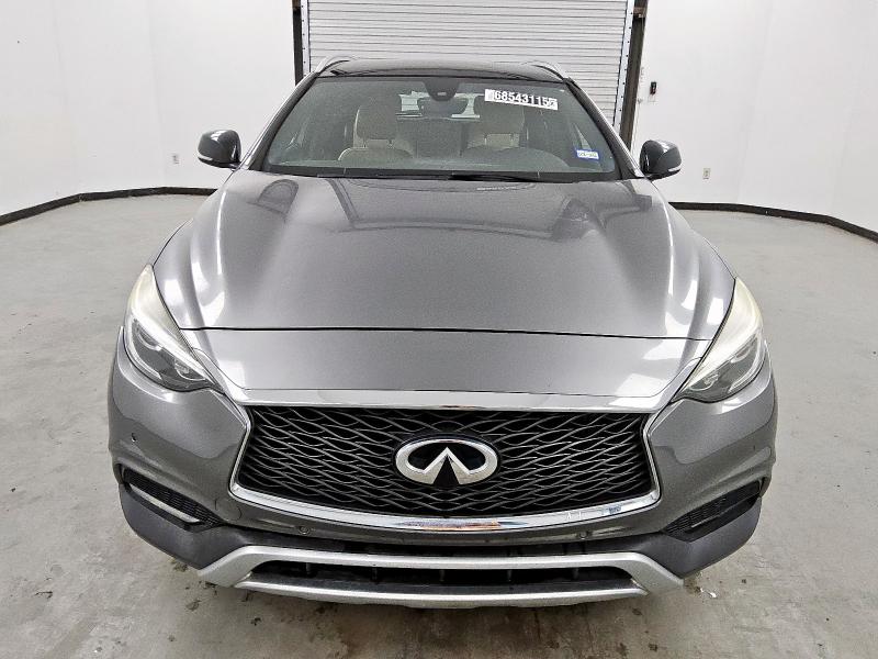 2018 INFINITI QX30 BASE SJKCH5CR2JA055541
