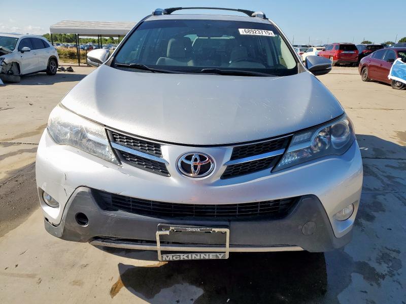 2015 TOYOTA RAV4 XLE JTMWFREV6FD059041