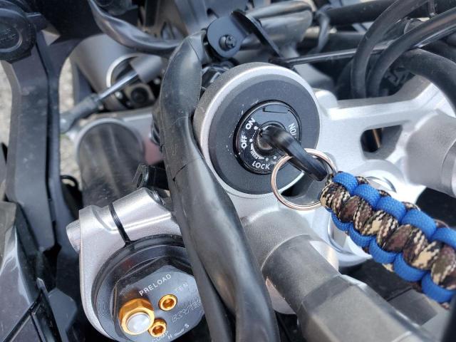 2017 YAMAHA FZ10 JYARN48E8HA001267