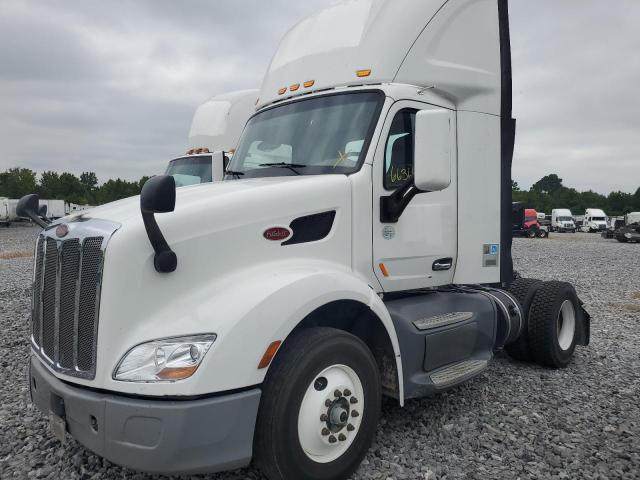 PETERBILT TRACTOR 579 2017 white tractor diesel 1XPBA48X5HD428745 photo #3