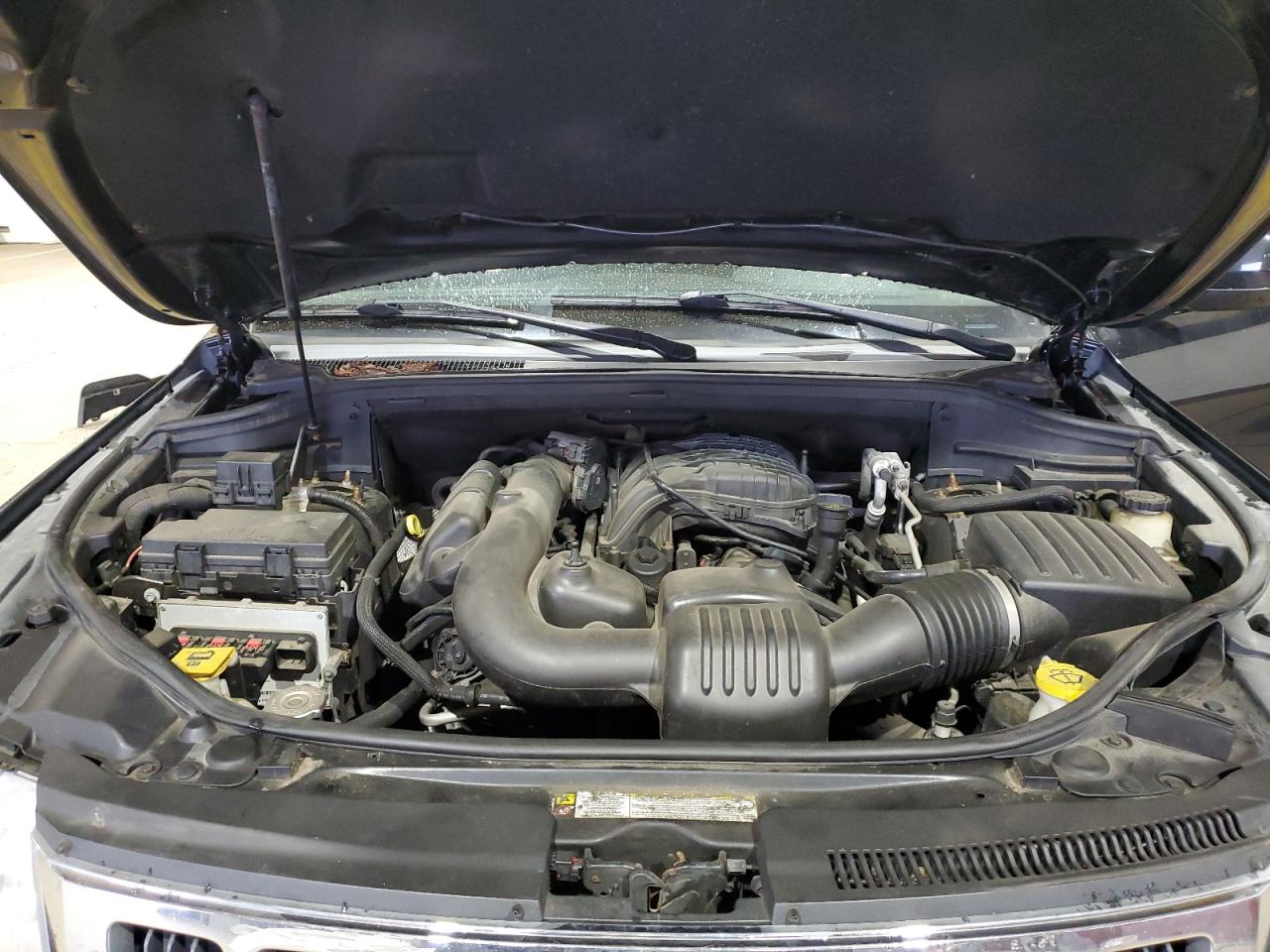 JEEP GRAND CHEROKEE LAREDO