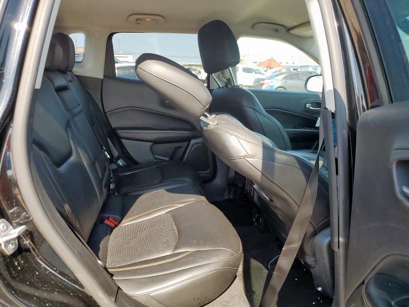 2018 JEEP COMPASS LI 3C4NJDCB1JT259477