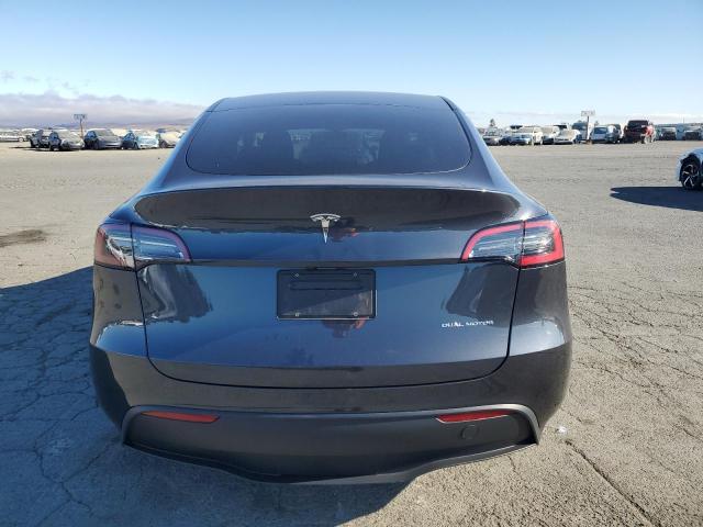 2024 TESLA MODEL Y 7SAYGDEE1RF025808
