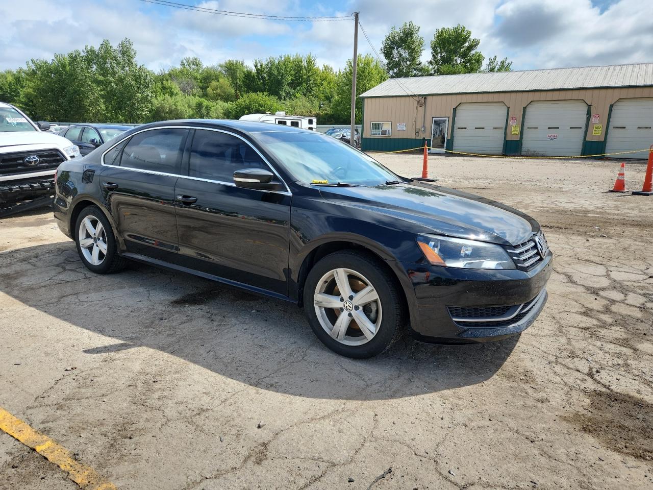 VOLKSWAGEN PASSAT SE