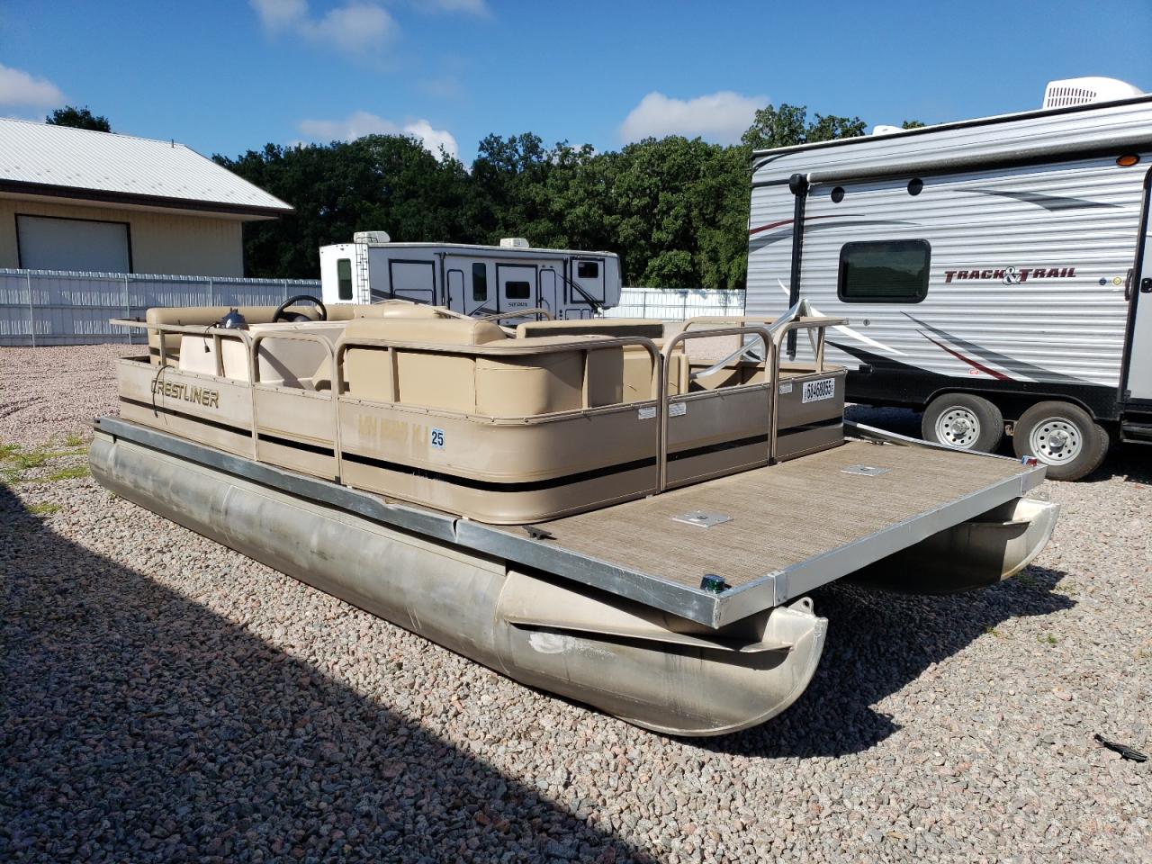Lot #3231422142 2008 CRESTLINER BOAT