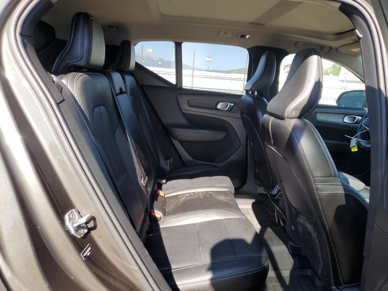 VOLVO XC40 T5 INSCRIPTION