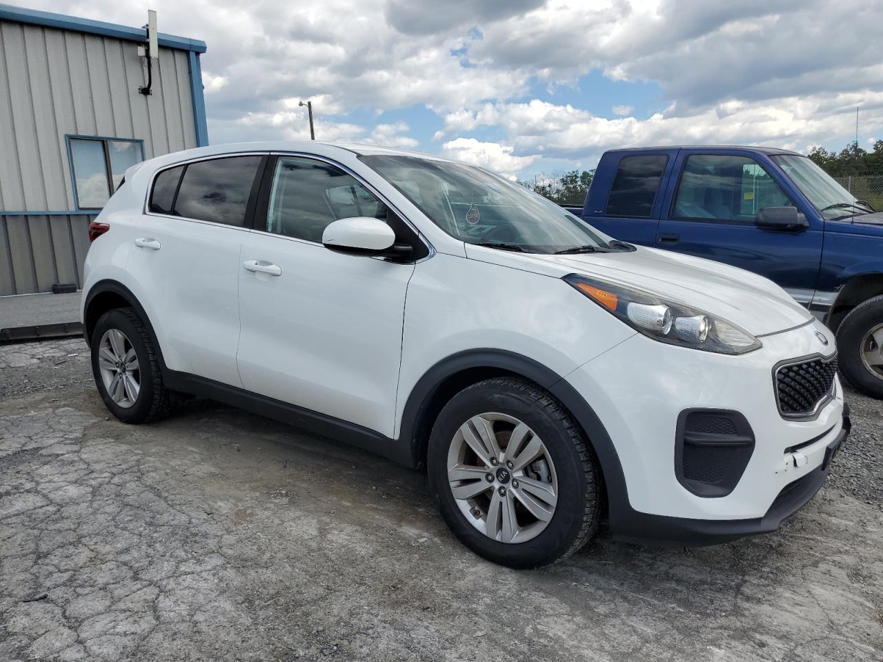 KIA SPORTAGE LX