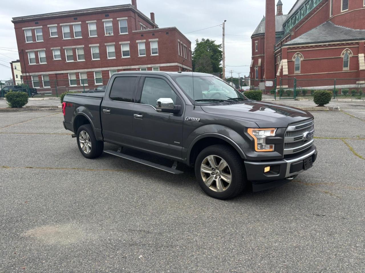 FORD F-150 SUPERCREW