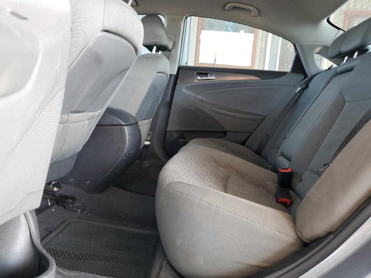 HYUNDAI SONATA HYBRID