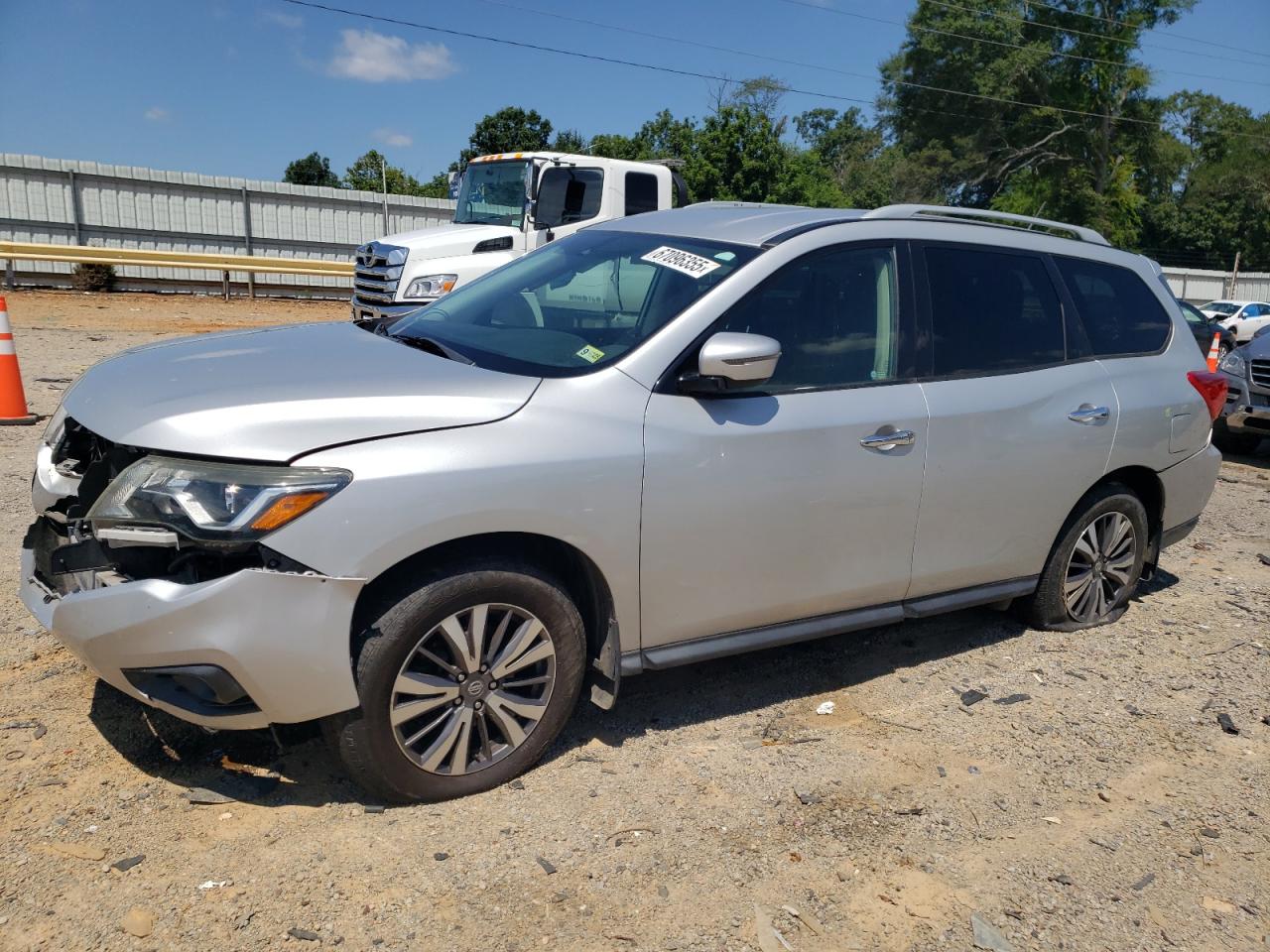 NISSAN PATHFINDER S