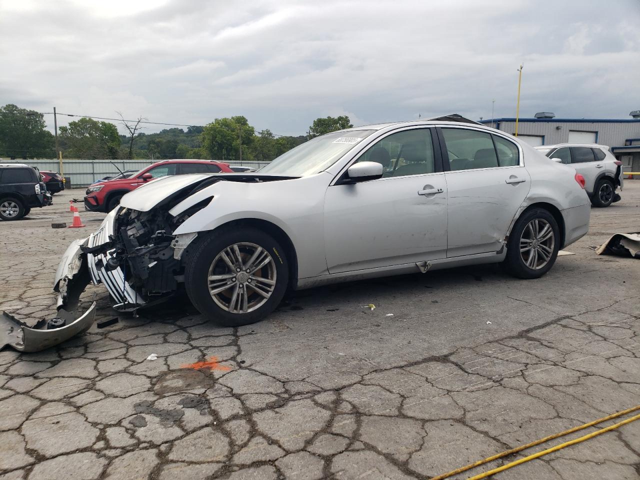 INFINITI G25 BASE