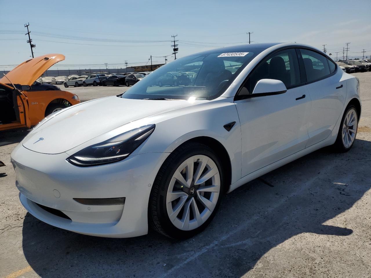 TESLA MODEL 3