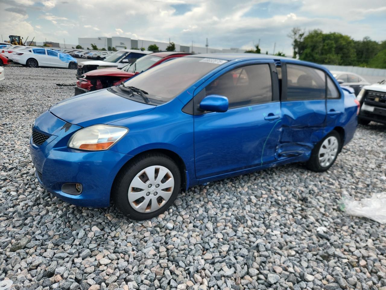 TOYOTA YARIS