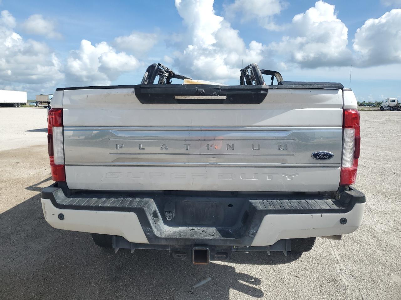 FORD F-350 SUPER DUTY