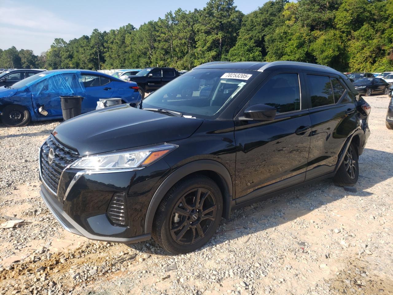 NISSAN KICKS SV