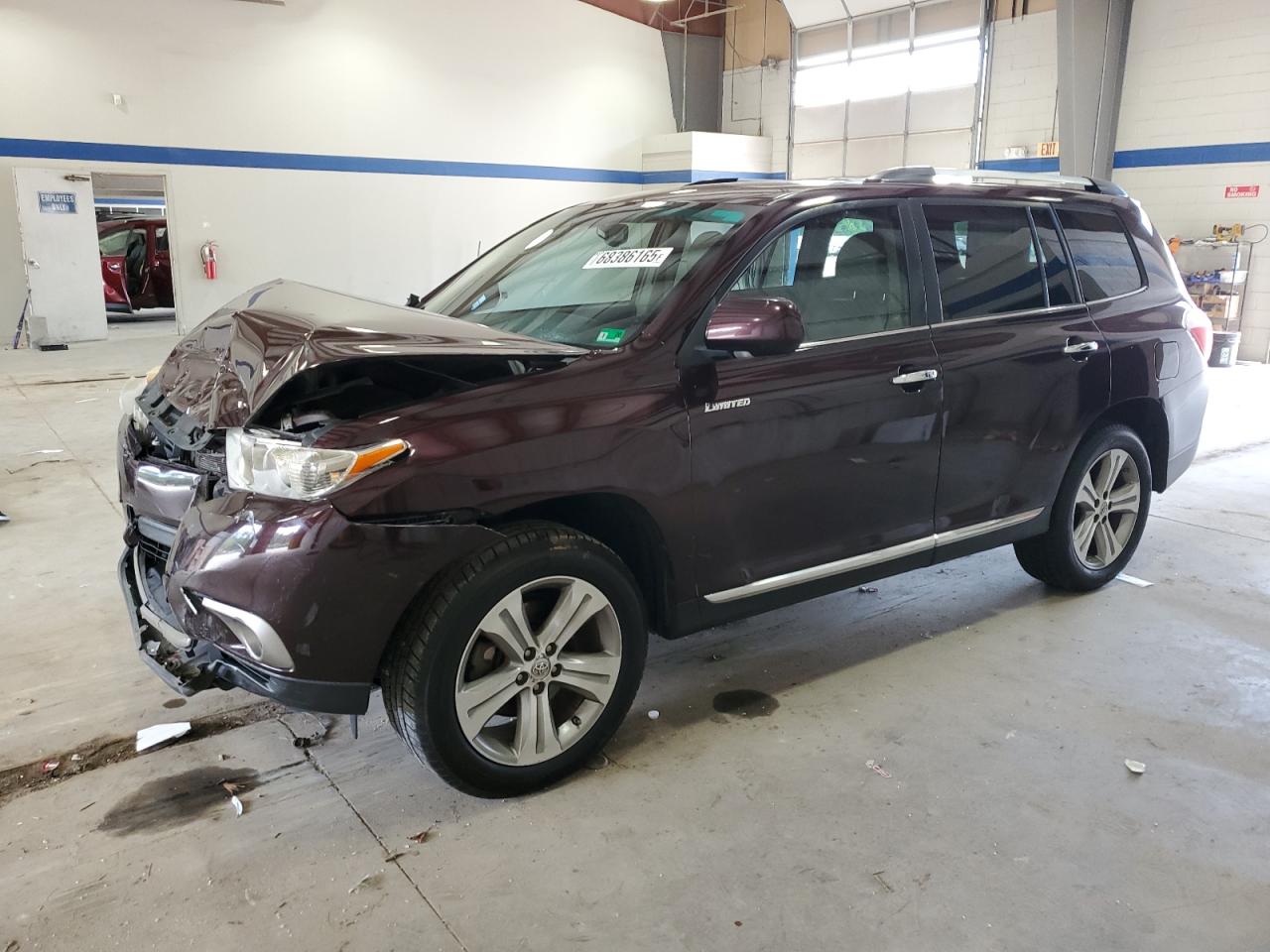 TOYOTA HIGHLANDER LIMITED