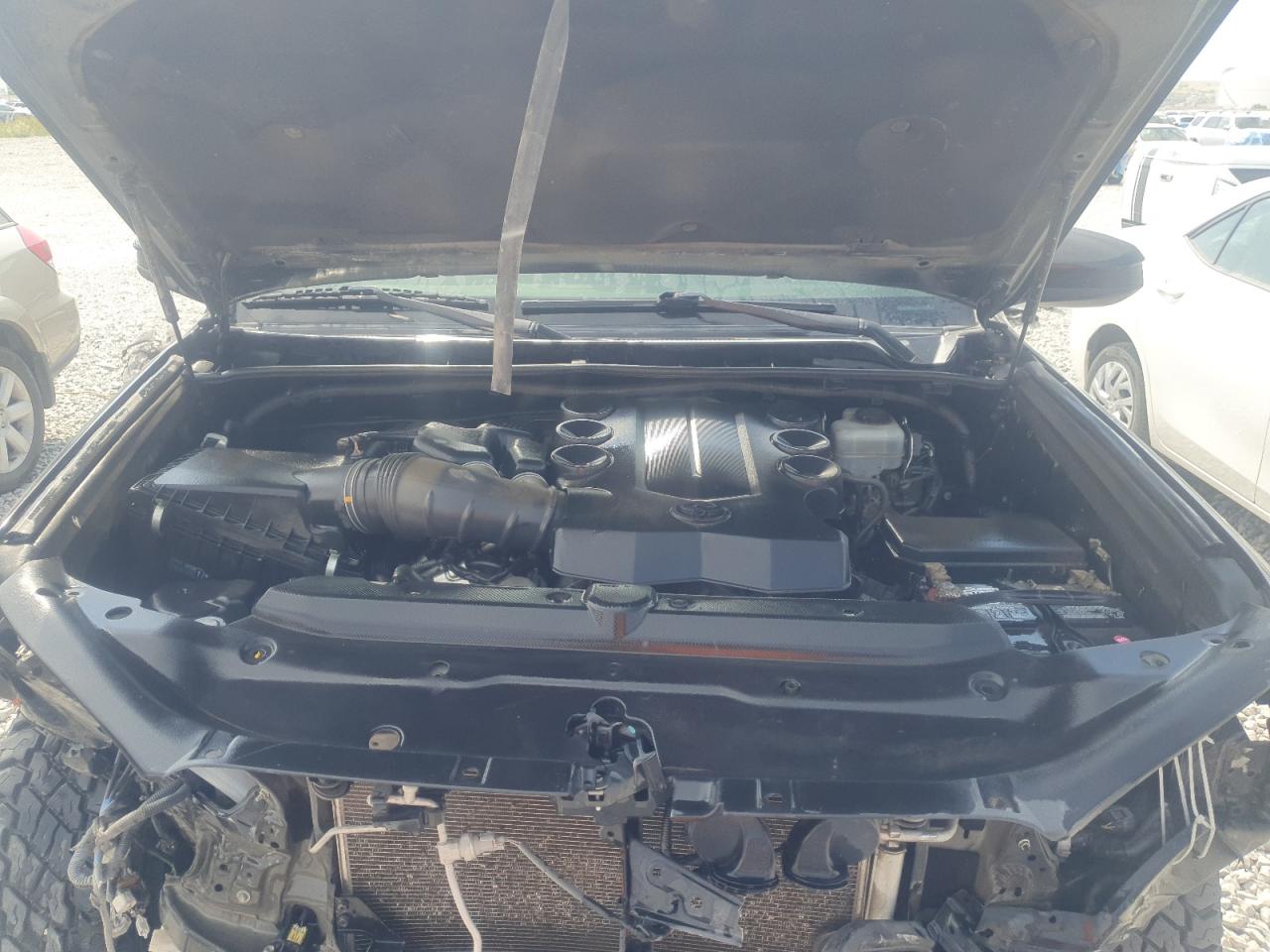 TOYOTA 4RUNNER SR5/SR5 PREMIUM