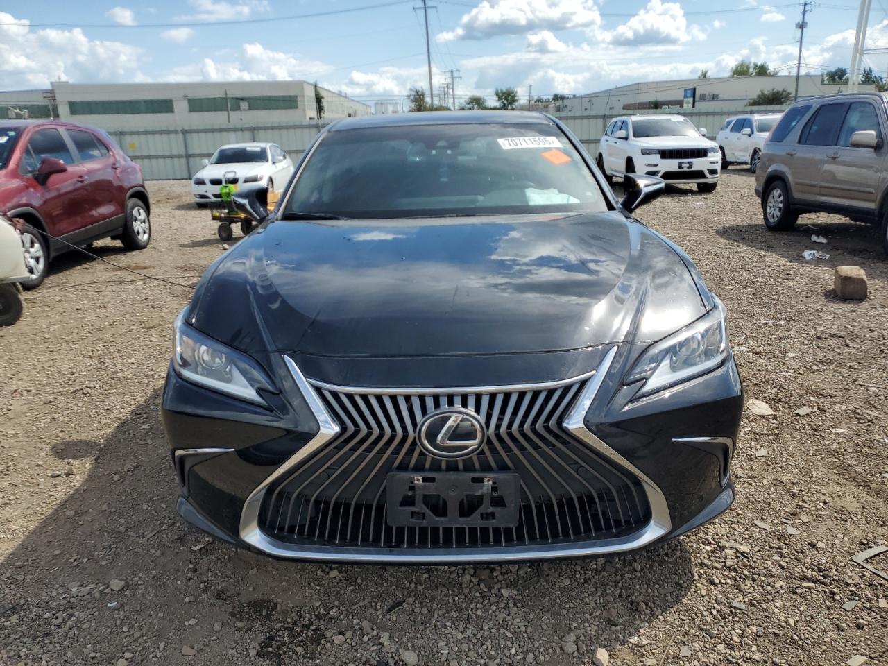 Lexus Es 250 Base Image 5