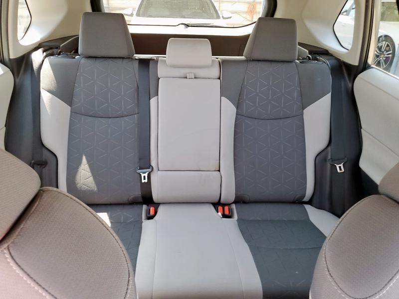 2020 TOYOTA RAV4 XLE 2T3P1RFVXLC070724