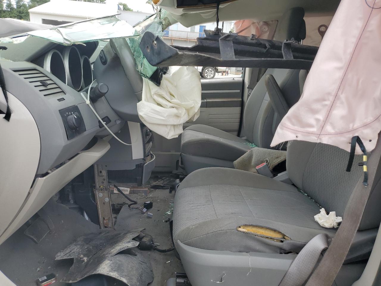 DODGE GRAND CARAVAN HERO