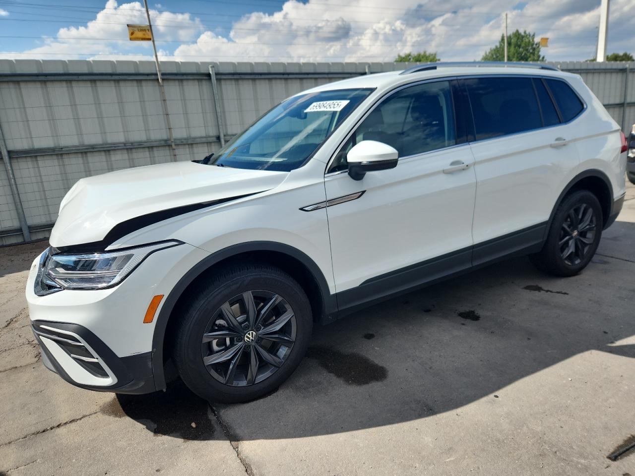 VOLKSWAGEN TIGUAN SE
