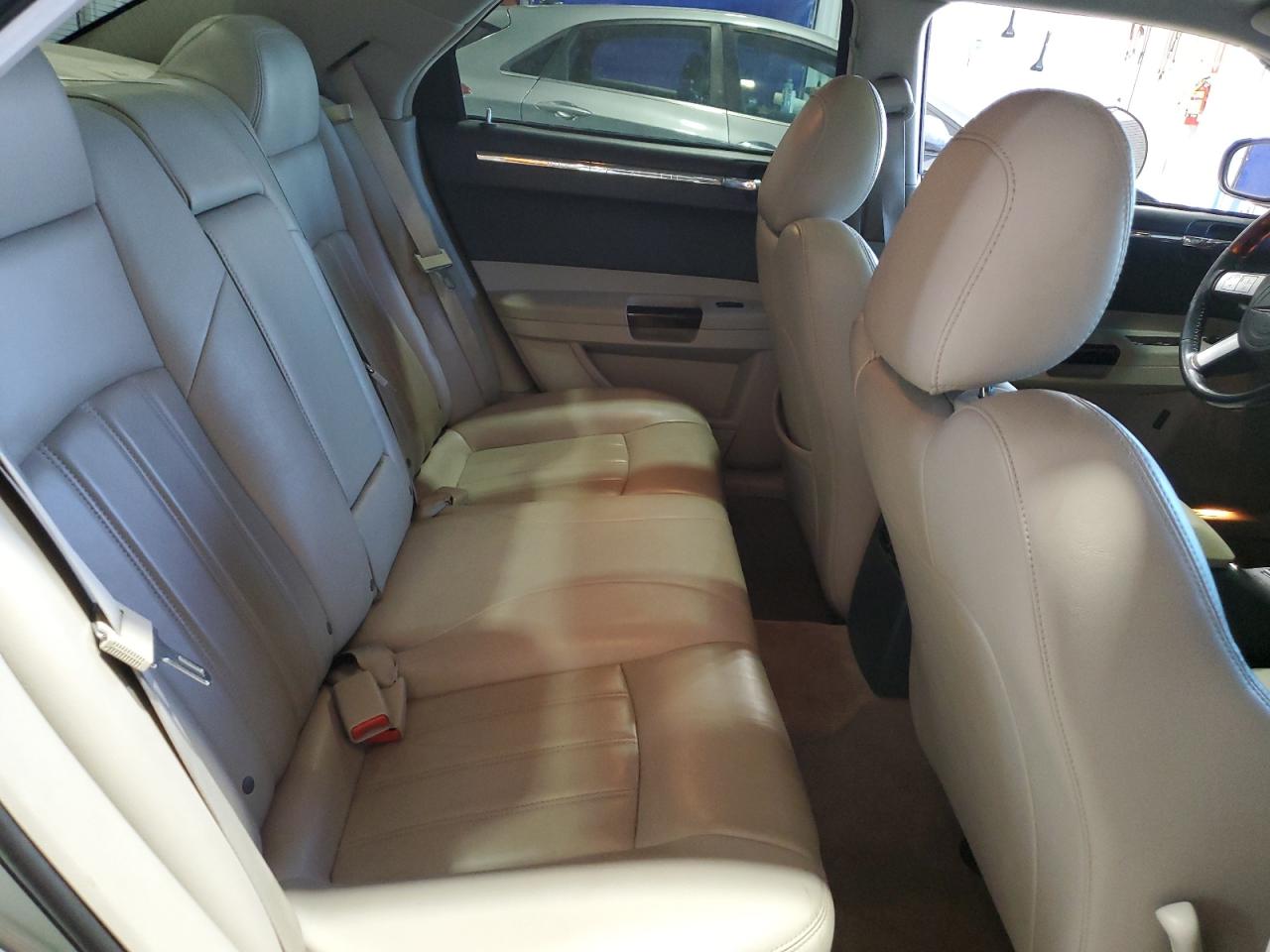 Lot #3211811400 2006 CHRYSLER 300C