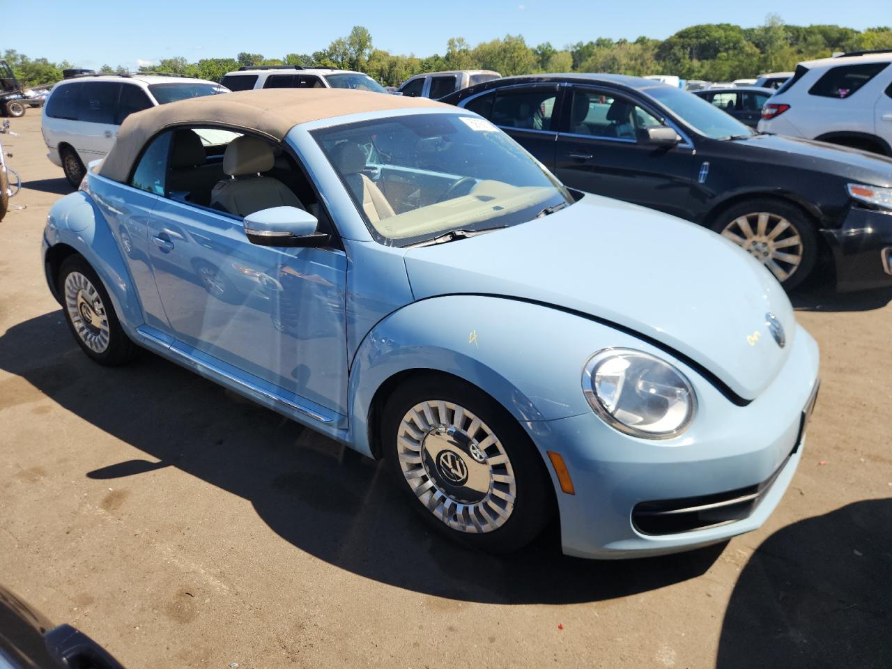 Lot #3317702070 2014 VOLKSWAGEN BEETLE