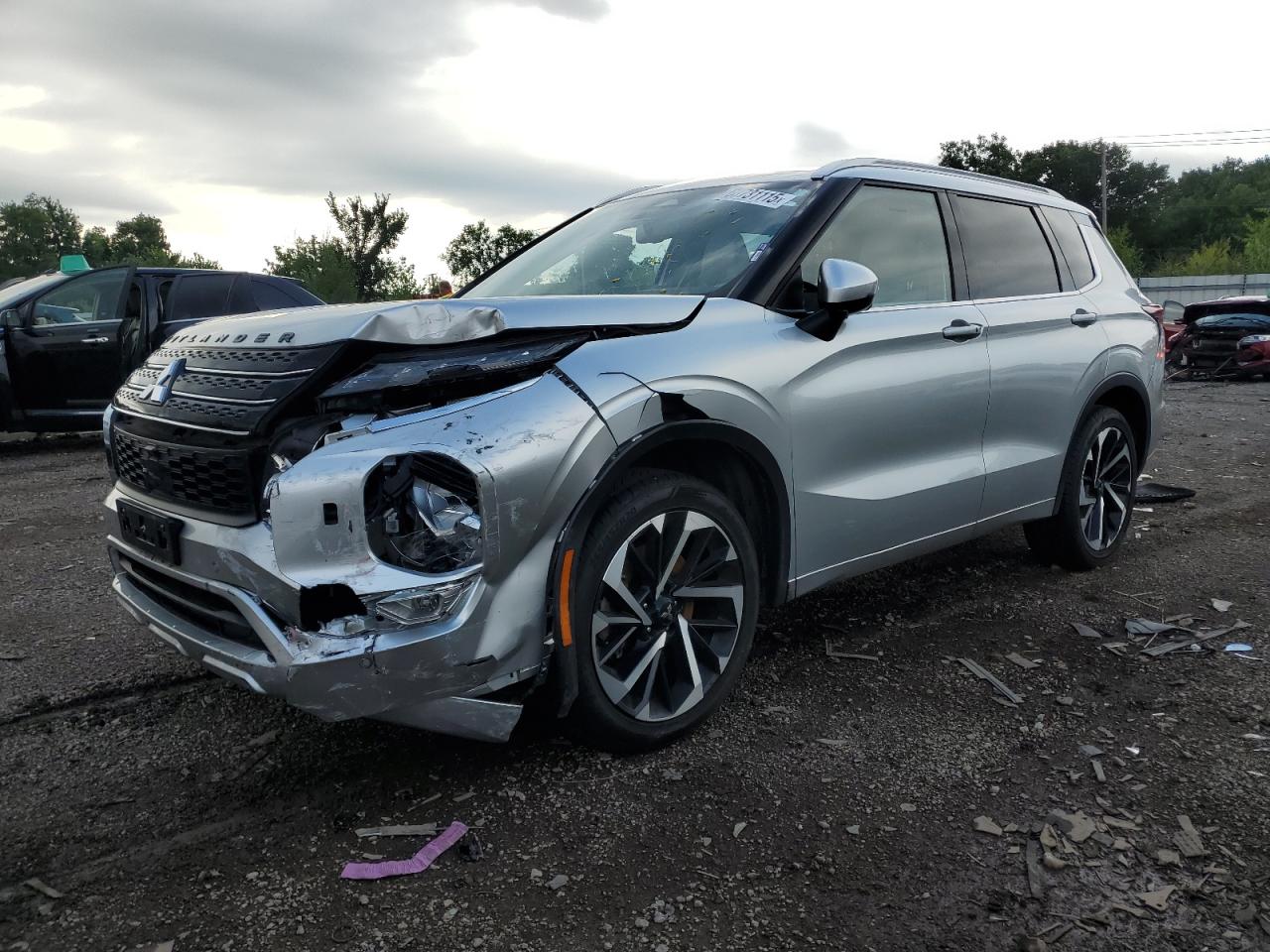 MITSUBISHI OUTLANDER SEL