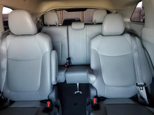 2023 TOYOTA SIENNA XLE 5TDYRKEC8PS173862