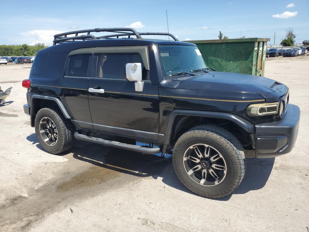 TOYOTA FJ CRUISER