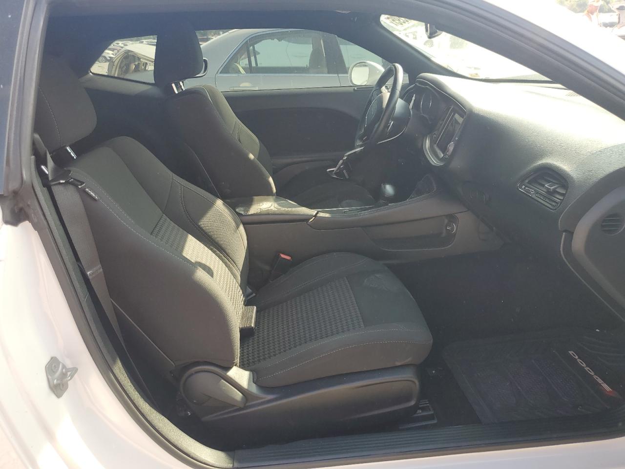 DODGE CHALLENGER SXT