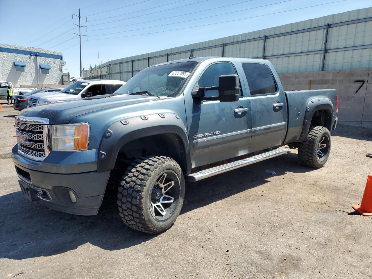 GMC SIERRA K2500 DENALI